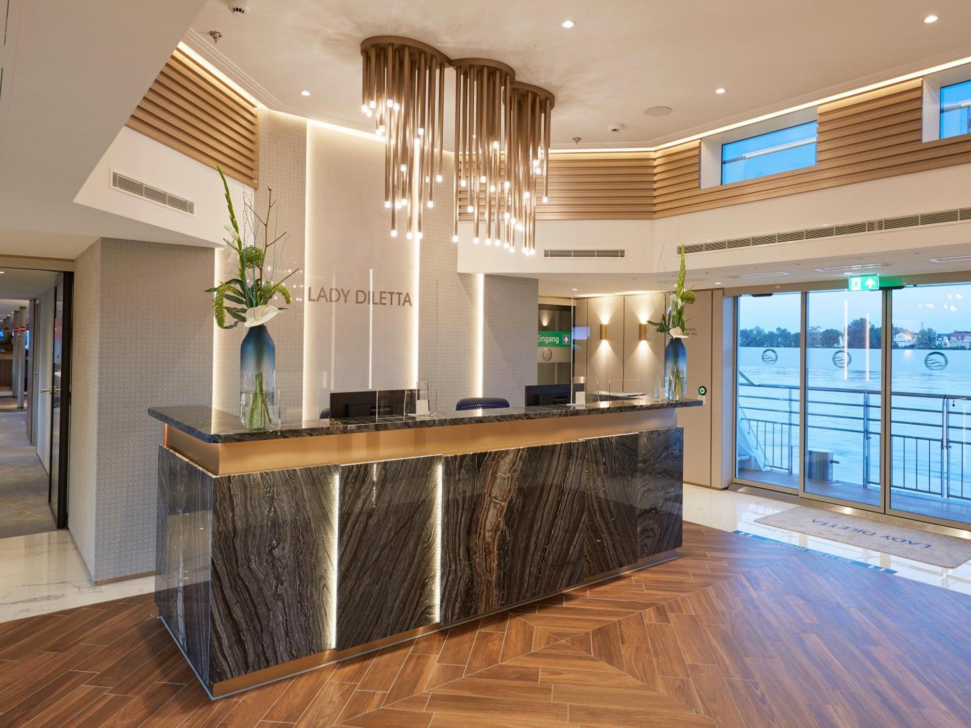 Hotelschiff Lady Diletta Кёльн Экстерьер фото