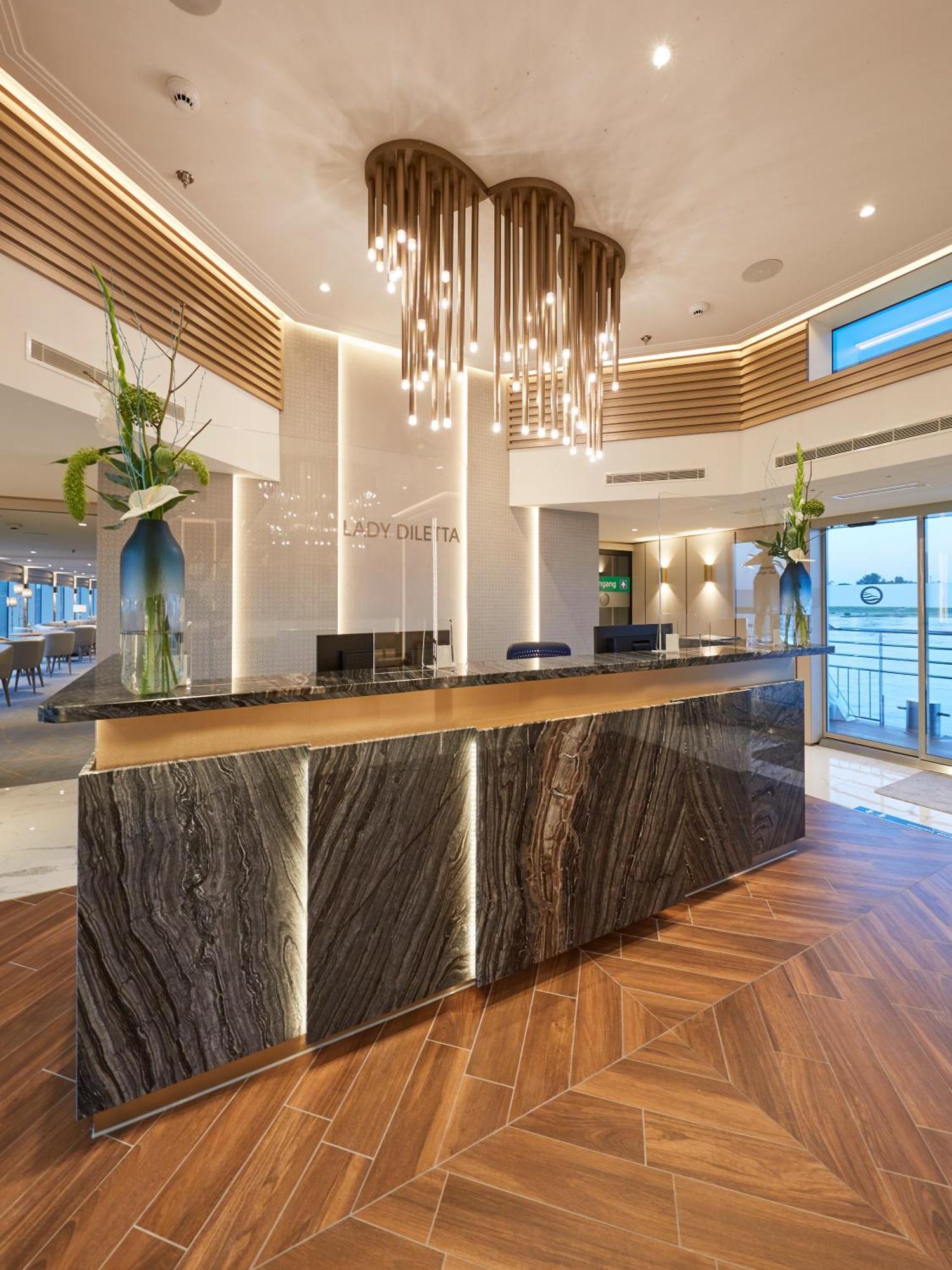Hotelschiff Lady Diletta Кёльн Экстерьер фото